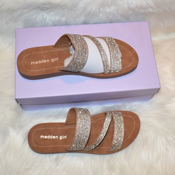 madden girl press sandal